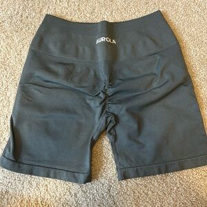 AUROLA for Women Seamless Soft Smooth Gym Yoga Scrunch Active Shorts